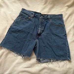 Levi 550 denim shorts